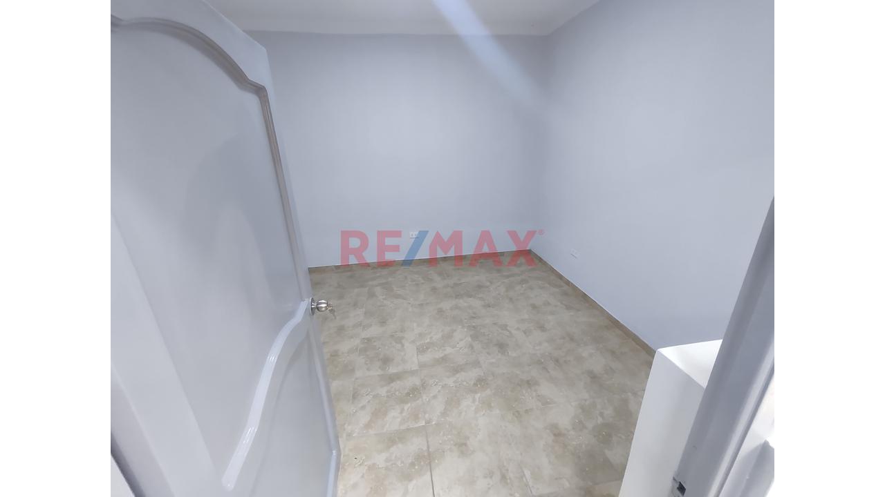 Alquiler De Departamento En El Rimac - 13