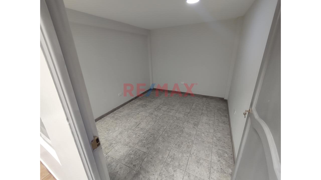 Alquiler De Departamento En El Rimac - 18