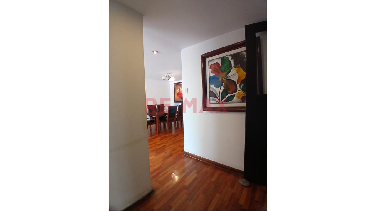 Departamento de 3 dormitorios y 2 baños ubicado en Surquillo Departamento de 3 dormitorios y 2 baños ubicado en Surquillo