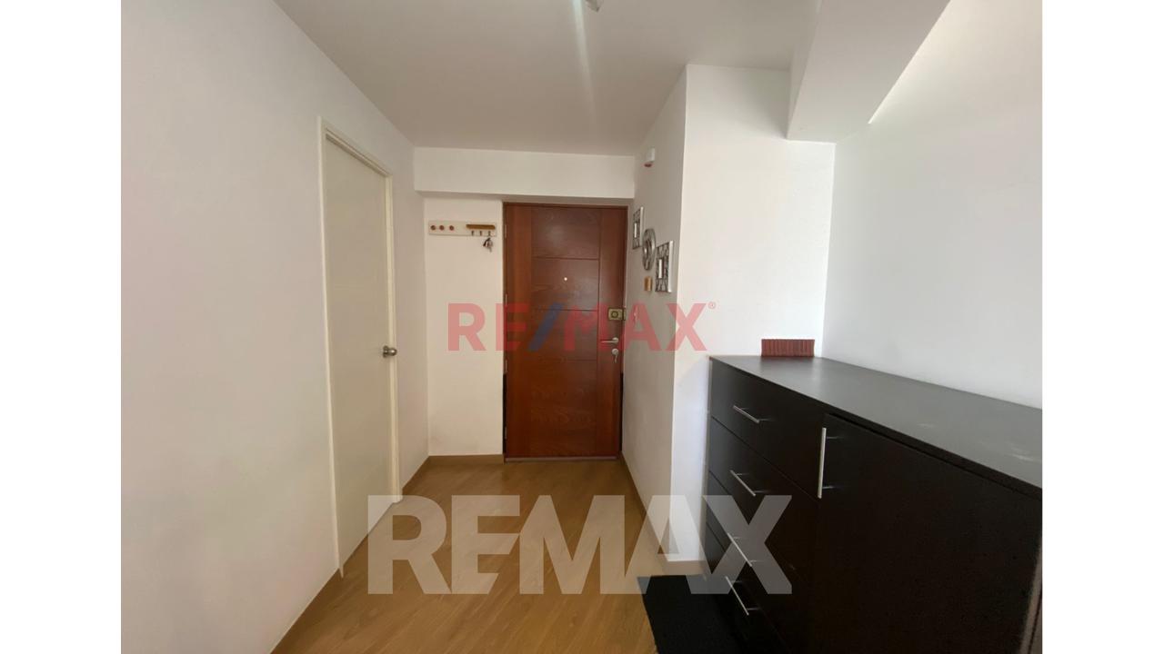 Venta Departamento Frente A Parque Muy Cerca De Estacion Jorge Chavez — foto 2