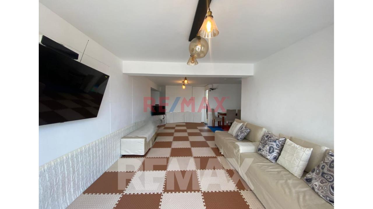 Venta Departamento Frente A Parque Muy Cerca De Estacion Jorge Chavez — foto 4