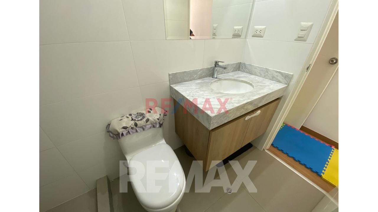 Venta Departamento Frente A Parque Muy Cerca De Estacion Jorge Chavez — foto 12