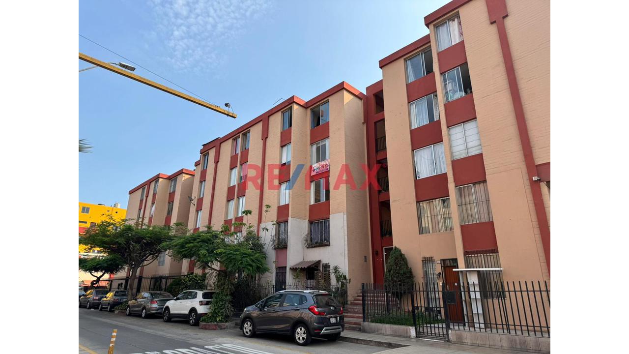 Se Vende Hermoso Departamento En Las Torres De Limatambo – Excelente Ubicación