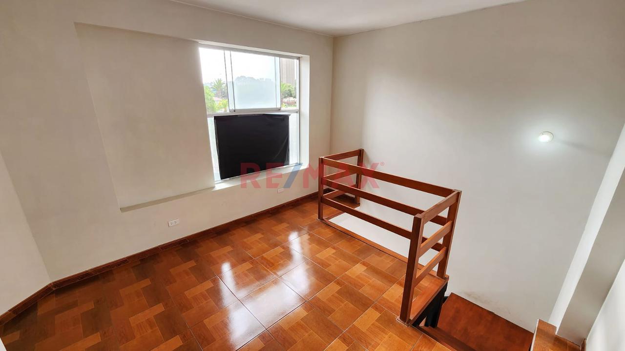 Local Comercial En Venta – Funcional Y De Dos Niveles En Limatambo San Borja - 12
