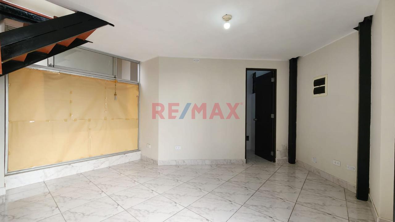 Local Comercial En Venta – Funcional Y De Dos Niveles En Limatambo San Borja - 2