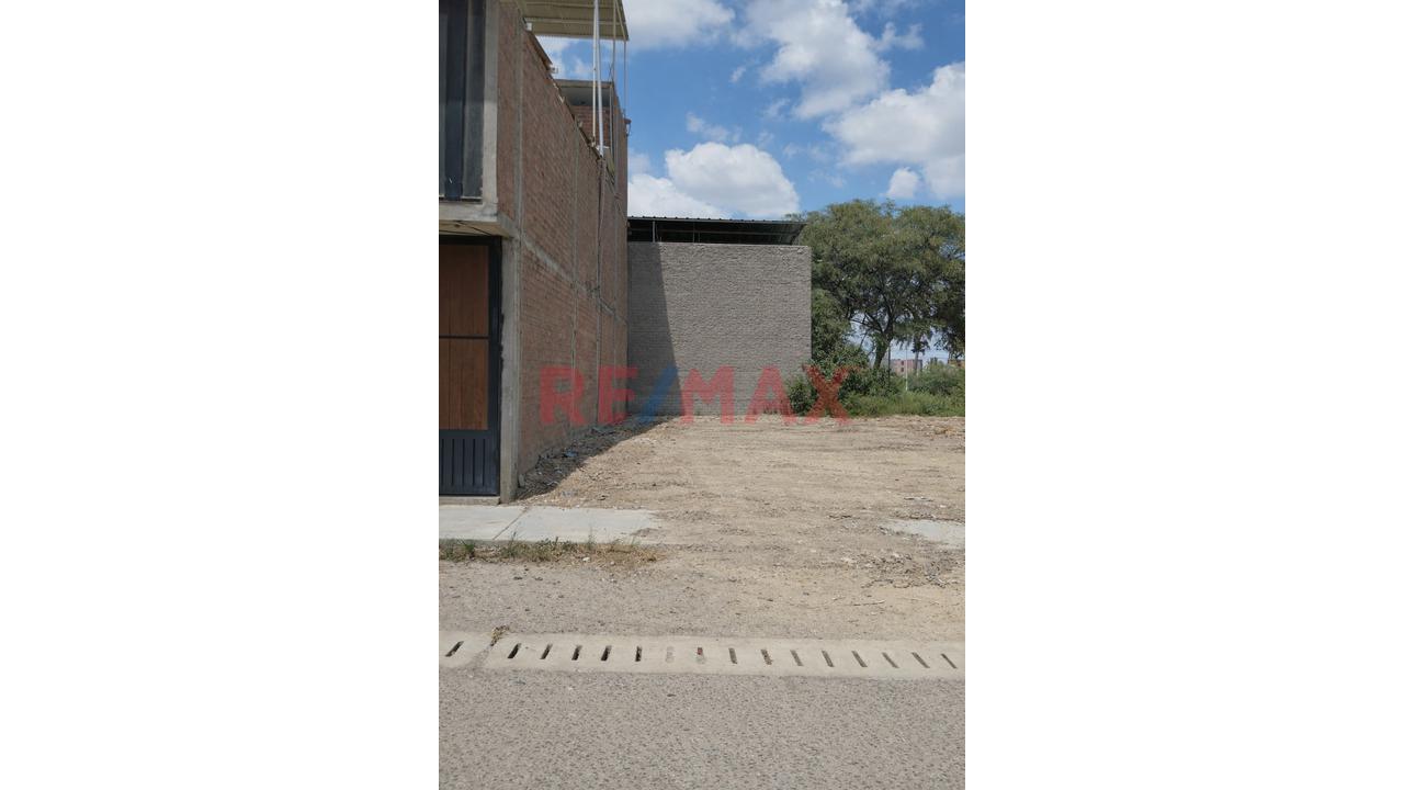 Terreno En Venta - I Etapa Urb Las Palmeras - 7