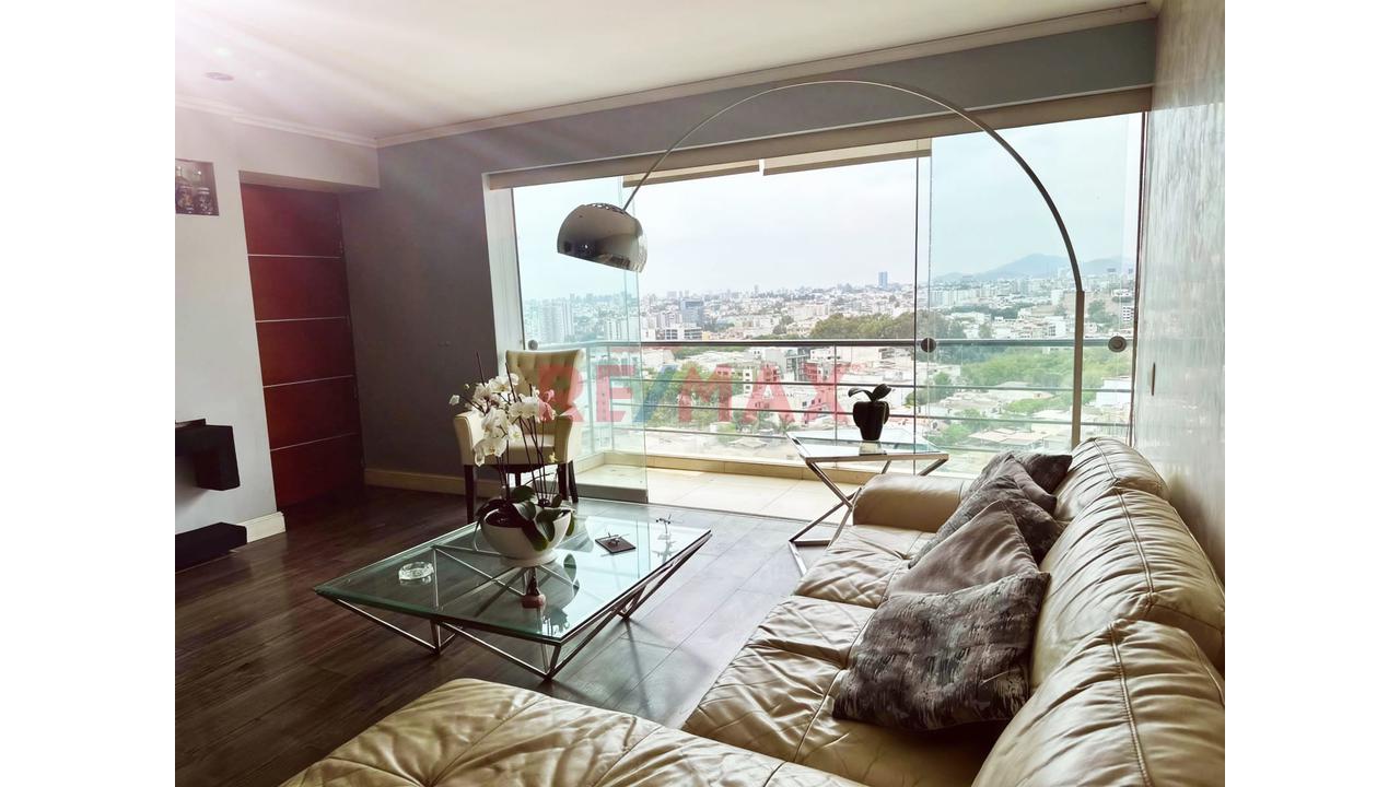 Departamento En Venta – Casuarinas, Surco