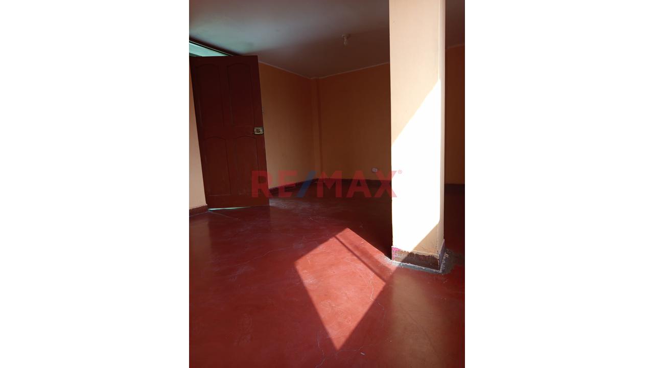 Venta De Casa En El Distrito De San Juan De Lurigancho Urb. Mariscal Caceres - 16