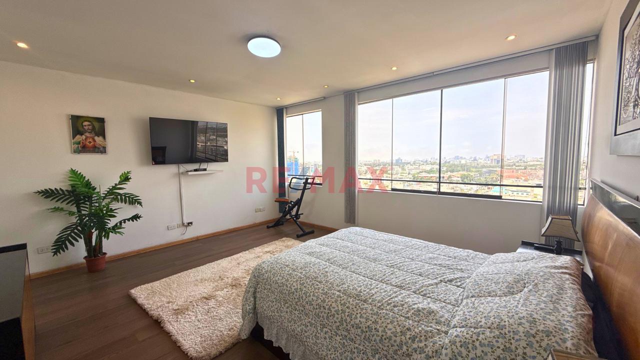 “Dúplex De Lujo Con Piscina Panorámica Y Terrazas En Av. El Polo – Surco” — foto 12