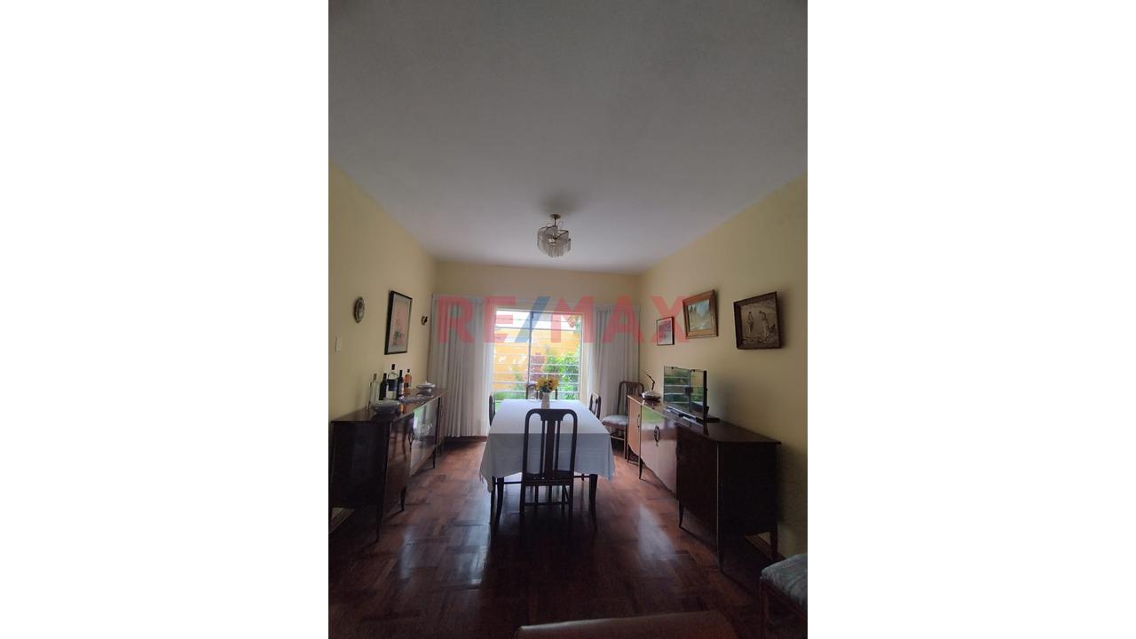 Se Vende Casa De Tres Pisos  De 161.85 M2 En La Perla Callao - 19