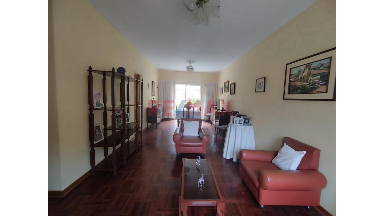 Se Vende Casa De Tres Pisos  De 161.85 M2 En La Perla Callao - 17