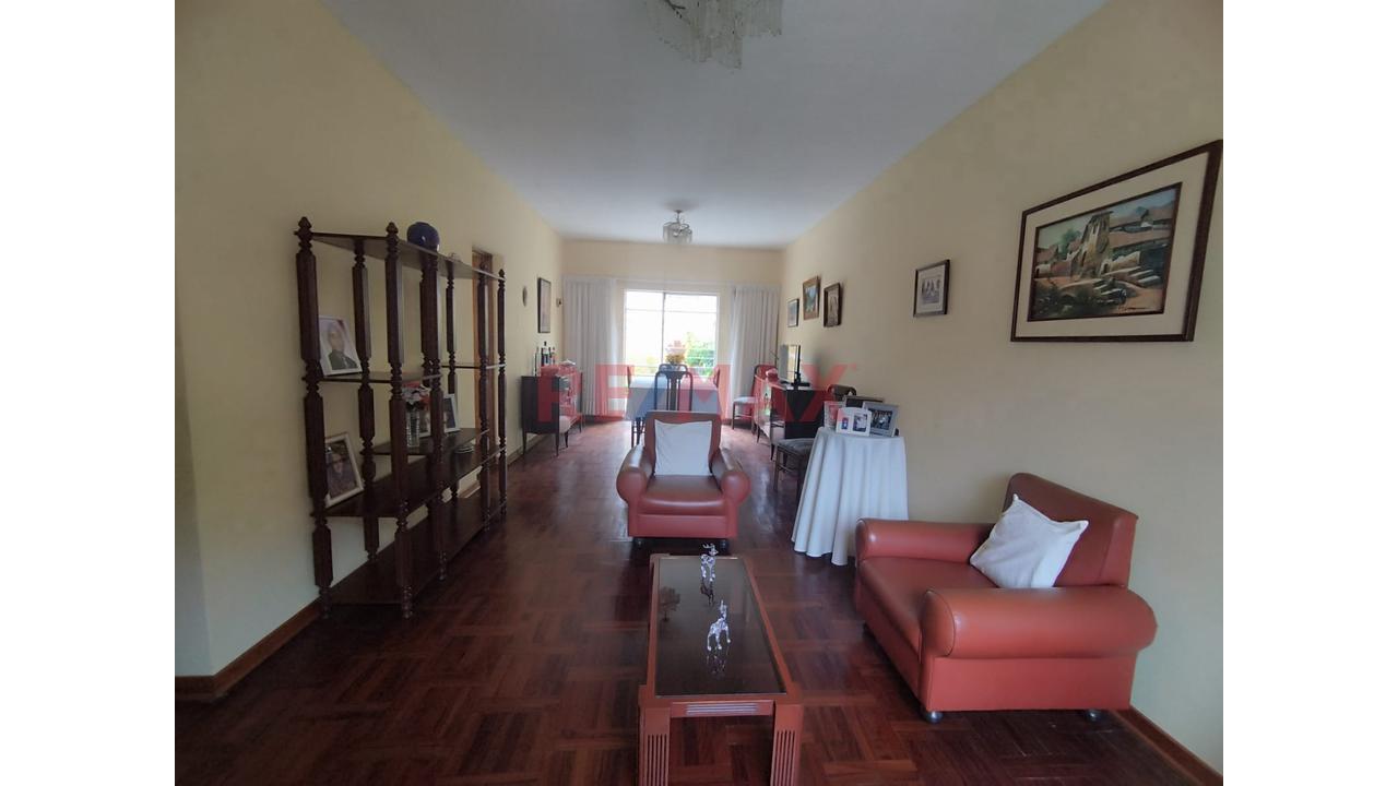 Se Vende Casa De Tres Pisos  De 161.85 M2 En La Perla Callao - 6
