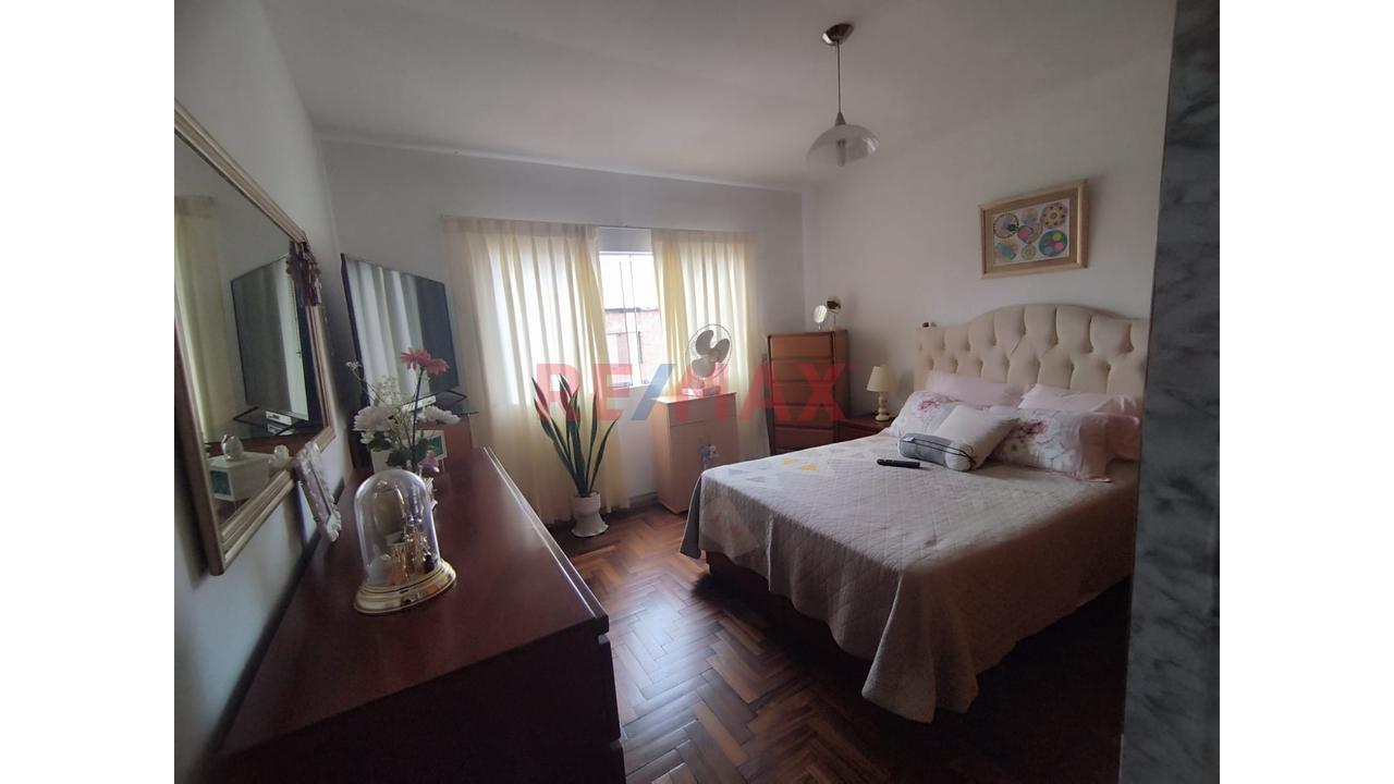Se Vende Casa De Tres Pisos  De 161.85 M2 En La Perla Callao - 7
