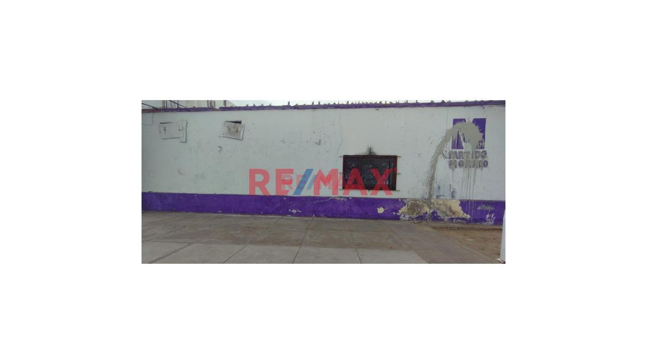 Vendo Casa Como Terreno En Av. Buenos Aires - 1