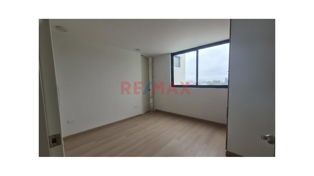 Penthouse En Urb. Bancarios - 2