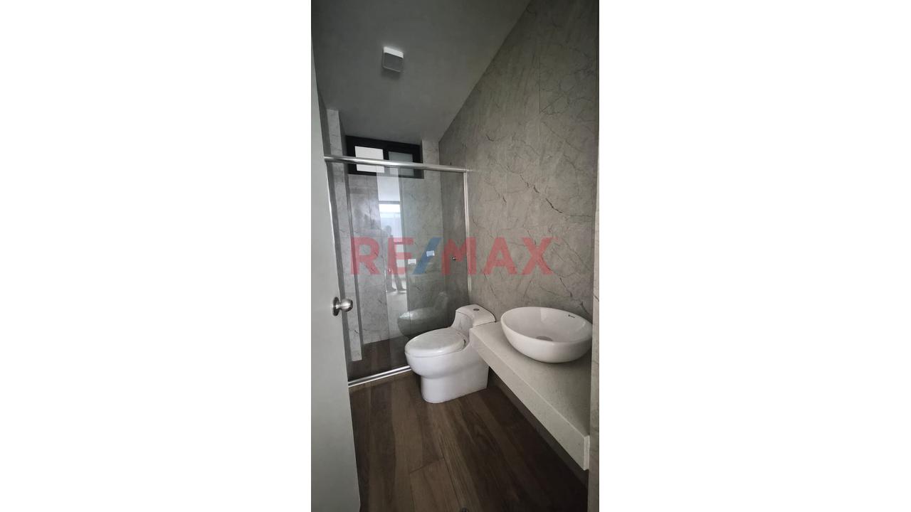 Penthouse En Urb. Bancarios - 9