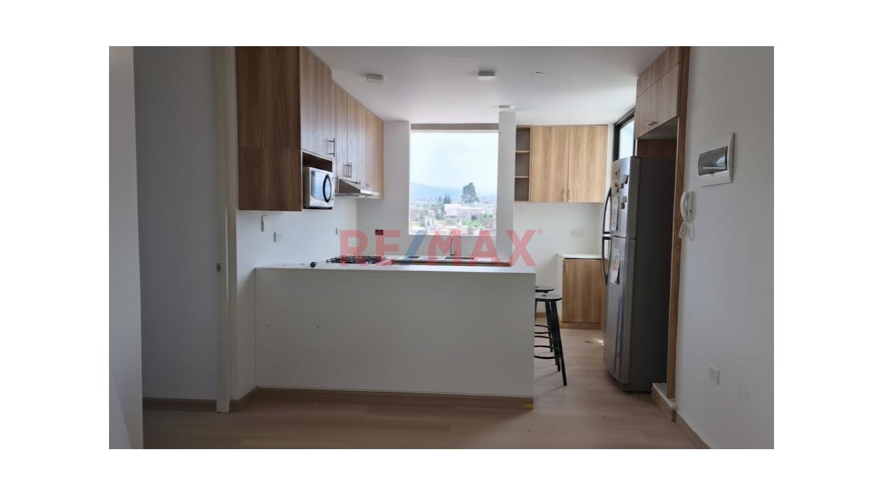Penthouse En Urb. Bancarios - 11
