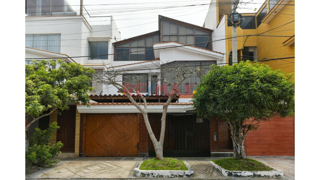 Venta Casa En Los Cedros De Villa - 1