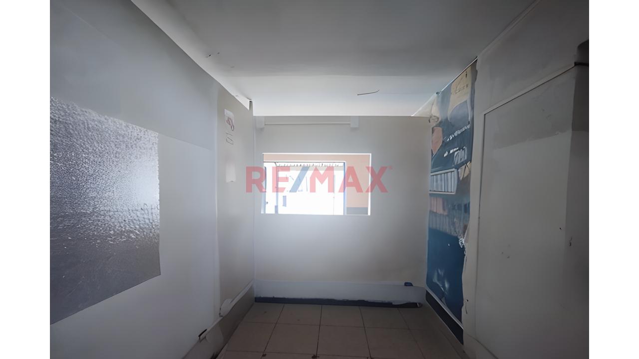 Local Comercial En Alquiler - Los Olivos - 5