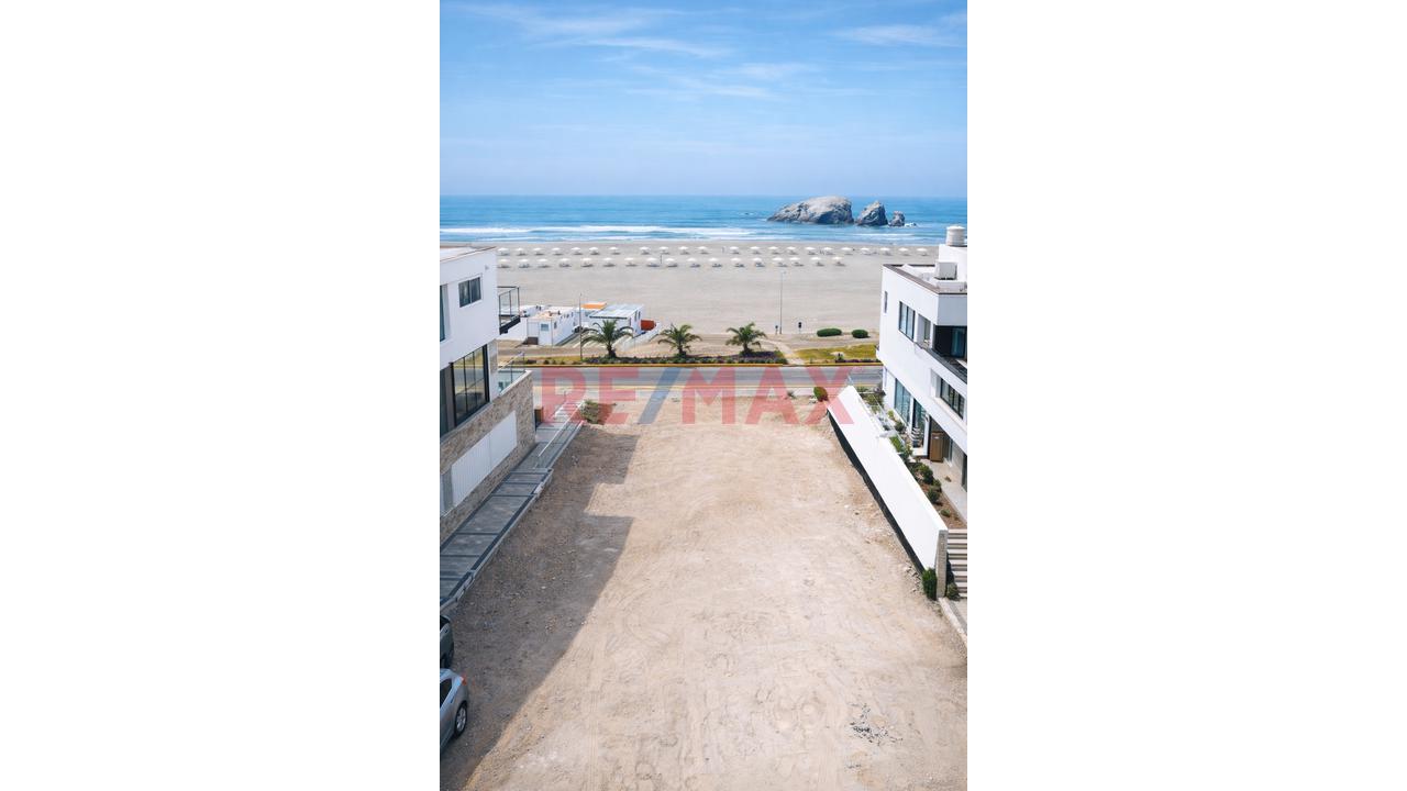 Venta De Terreno En Playa En Exclusivo Condominio Las Palmeras - 1