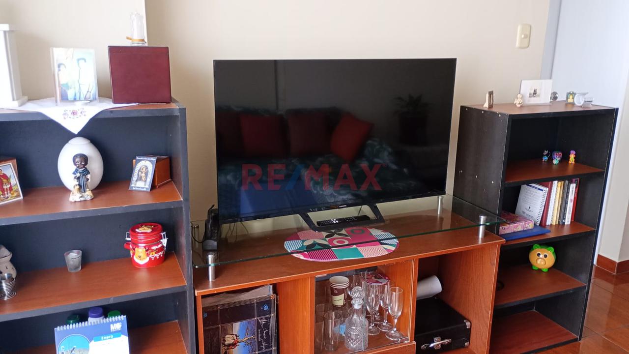 Venta Departamento En 7 Piso Los Sauces, Surquillo — foto 8