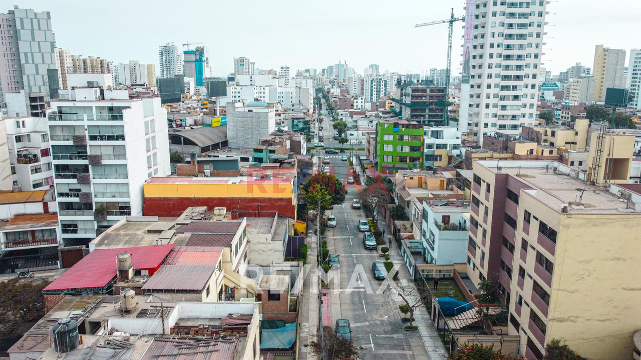 En Venta Casa Como Terreno En El Solicitado Distrito De Pueblo Libre — foto 4