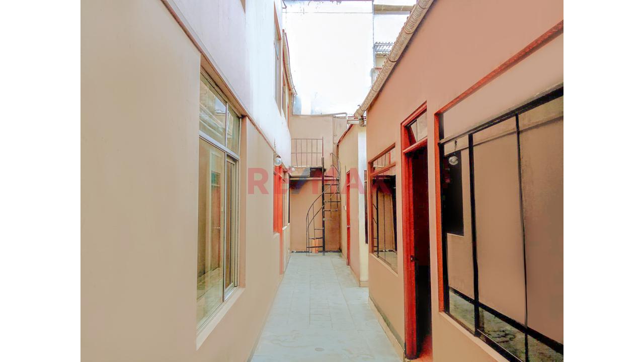 Se Alquila Amplia Casa Solo Primer Piso  – Ideal Para Oficinas O Negocios Surco A Una Cuadra De La Av. Polo — foto 5