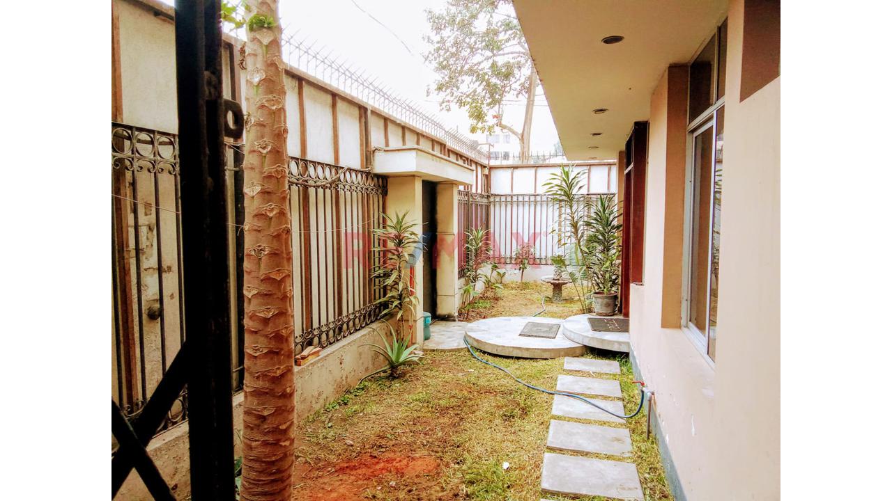 Se Alquila Amplia Casa Solo Primer Piso  – Ideal Para Oficinas O Negocios Surco A Una Cuadra De La Av. Polo — foto 3