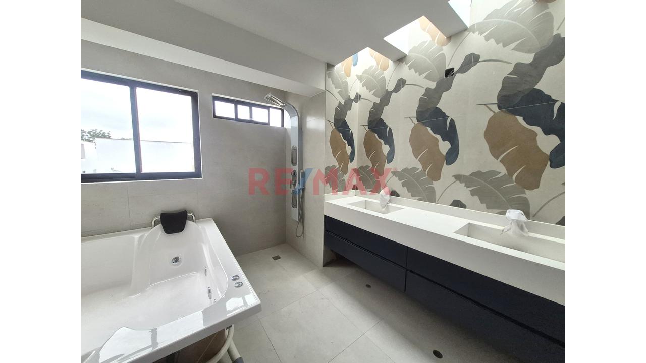 Lujosa Casa En Exclusivo Condominio — foto 15