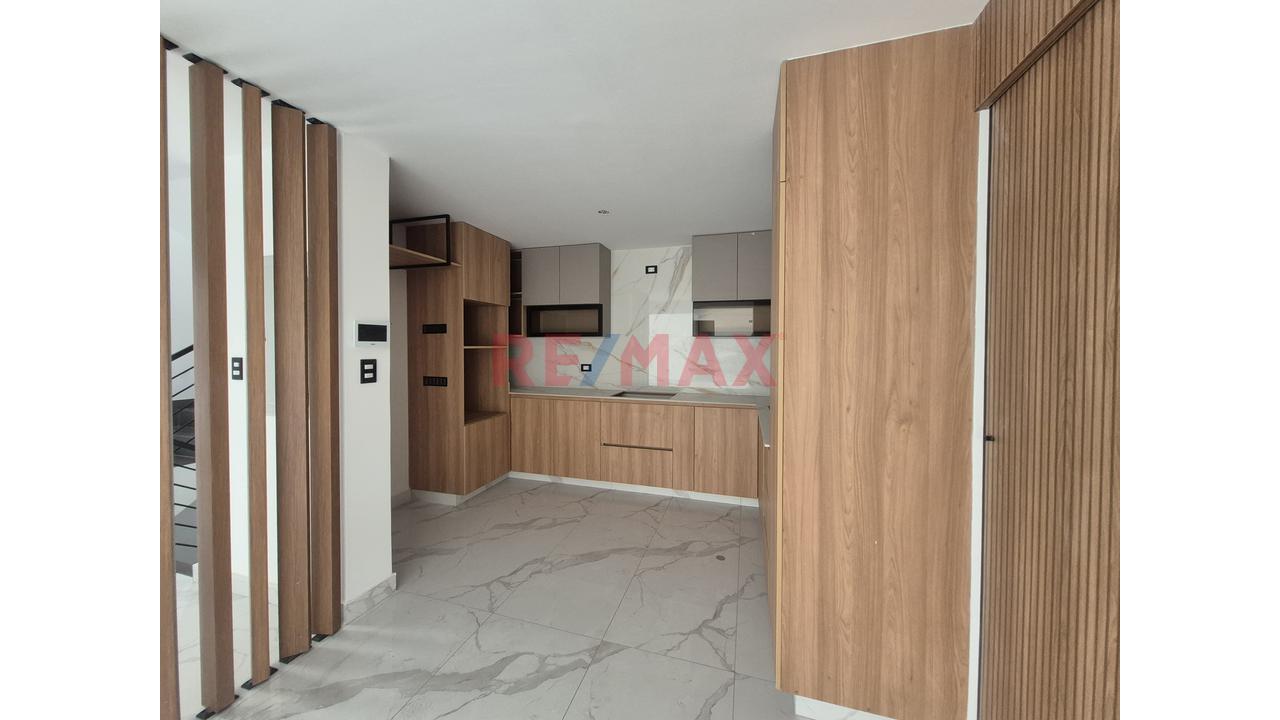 Lujosa Casa En Exclusivo Condominio — foto 7
