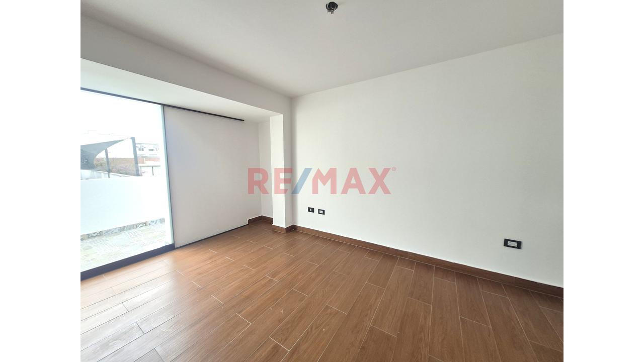 Lujosa Casa En Exclusivo Condominio — foto 9