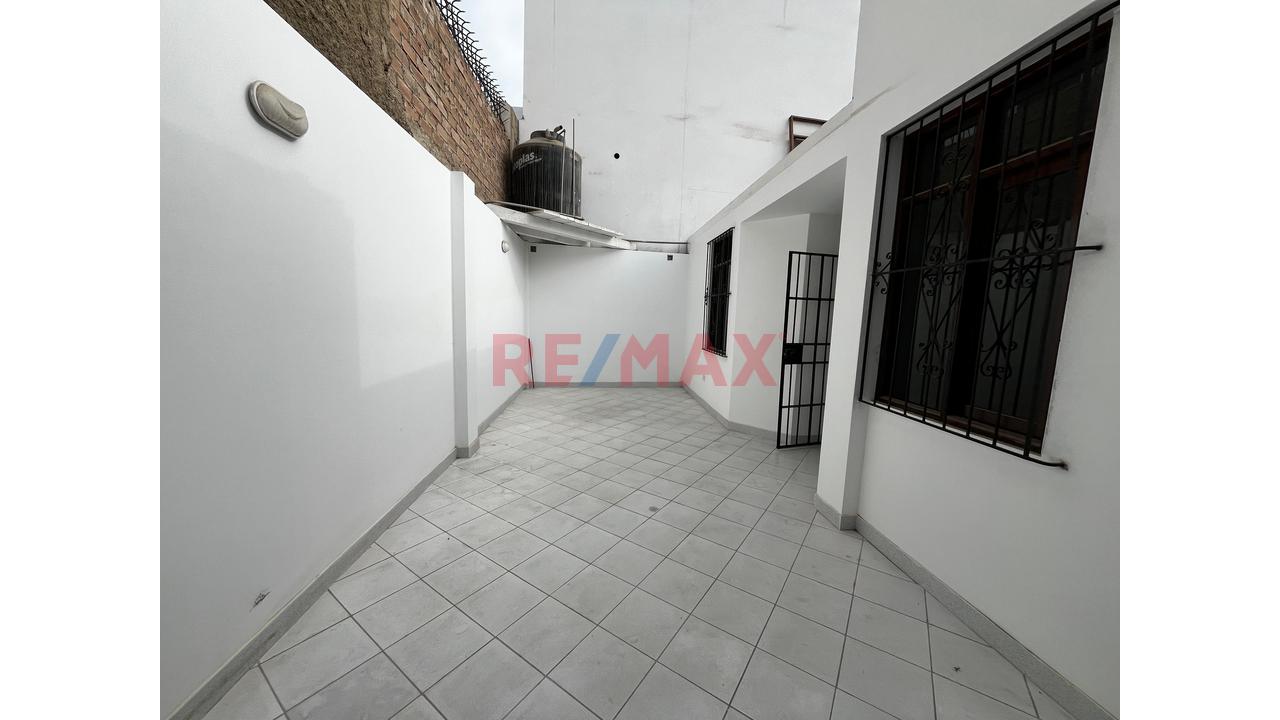 Casa De Playa En Venta En San Bartolo - Precio De Ocasión $179,000 - 14