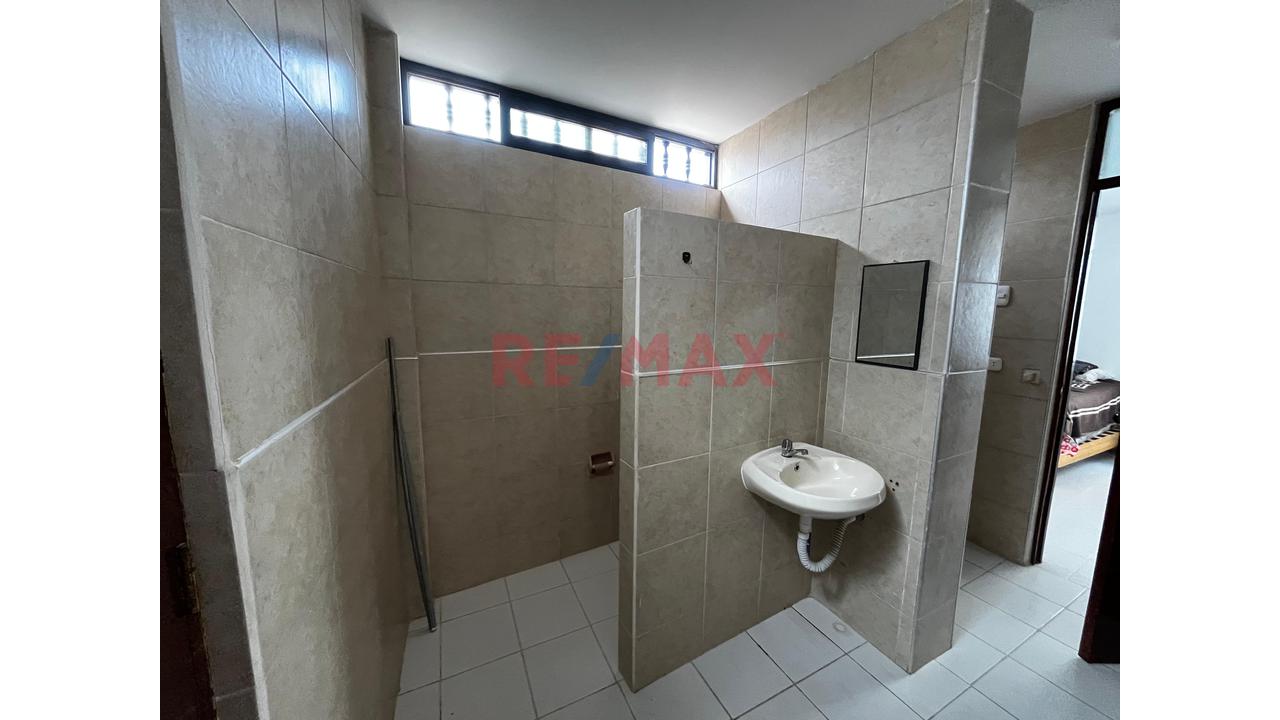Casa De Playa En Venta En San Bartolo - Precio De Ocasión $179,000 - 19