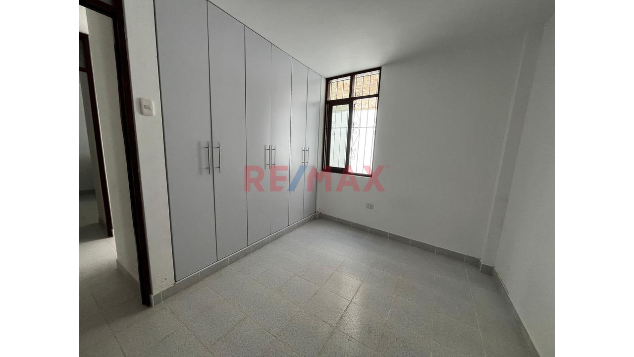 Casa De Playa En Venta En San Bartolo - Precio De Ocasión $179,000 - 8