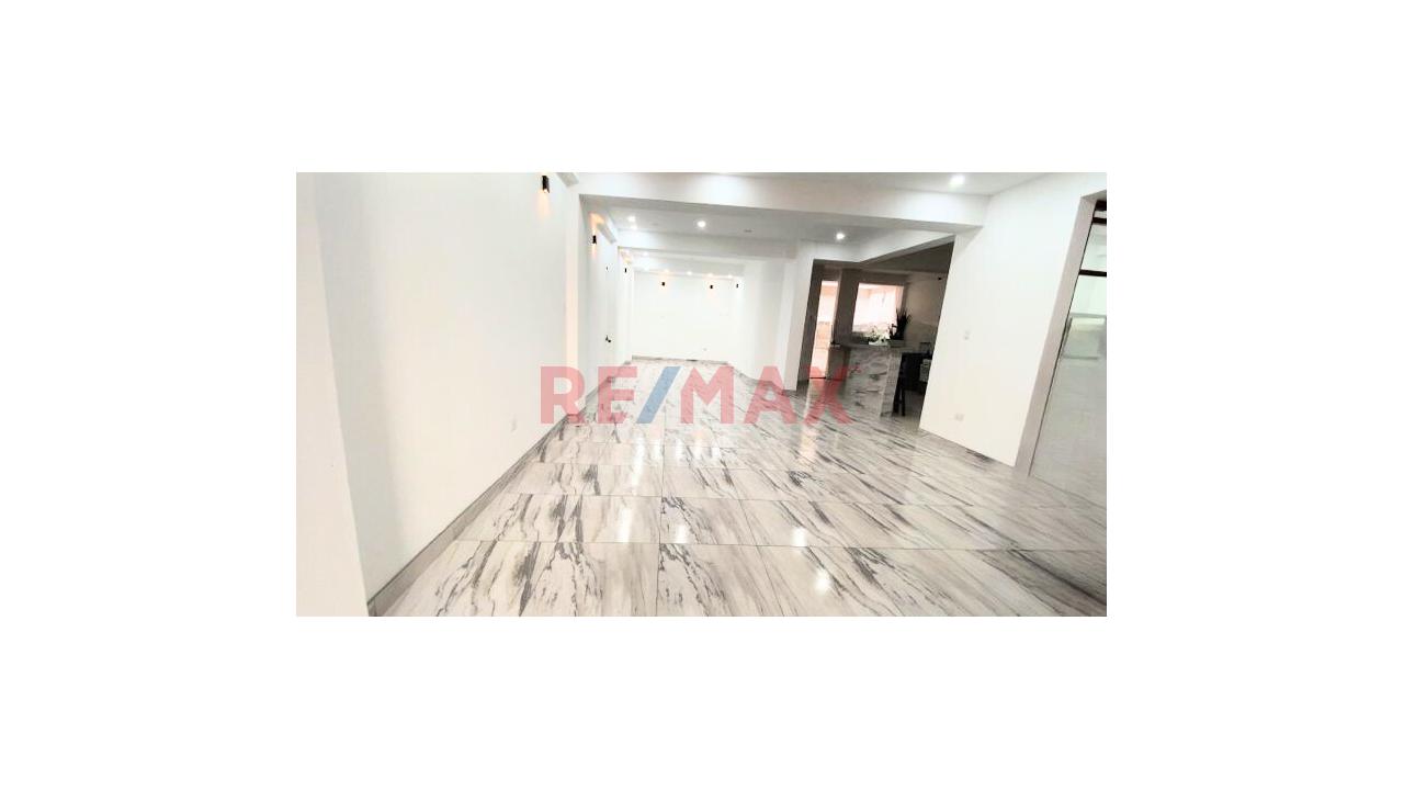 Alquiler Local Comercial Urb. El Valle - 2