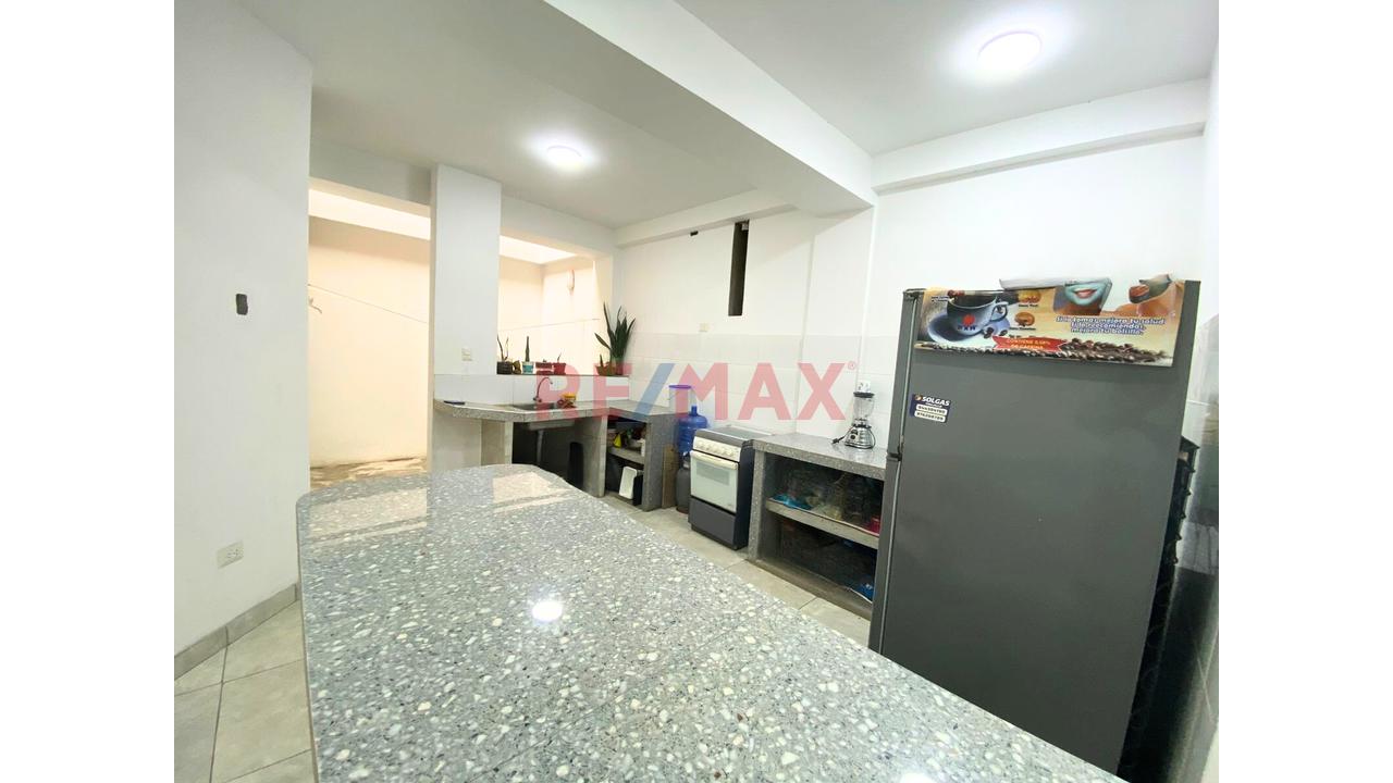 Alquiler Local Comercial Urb. El Valle - 3