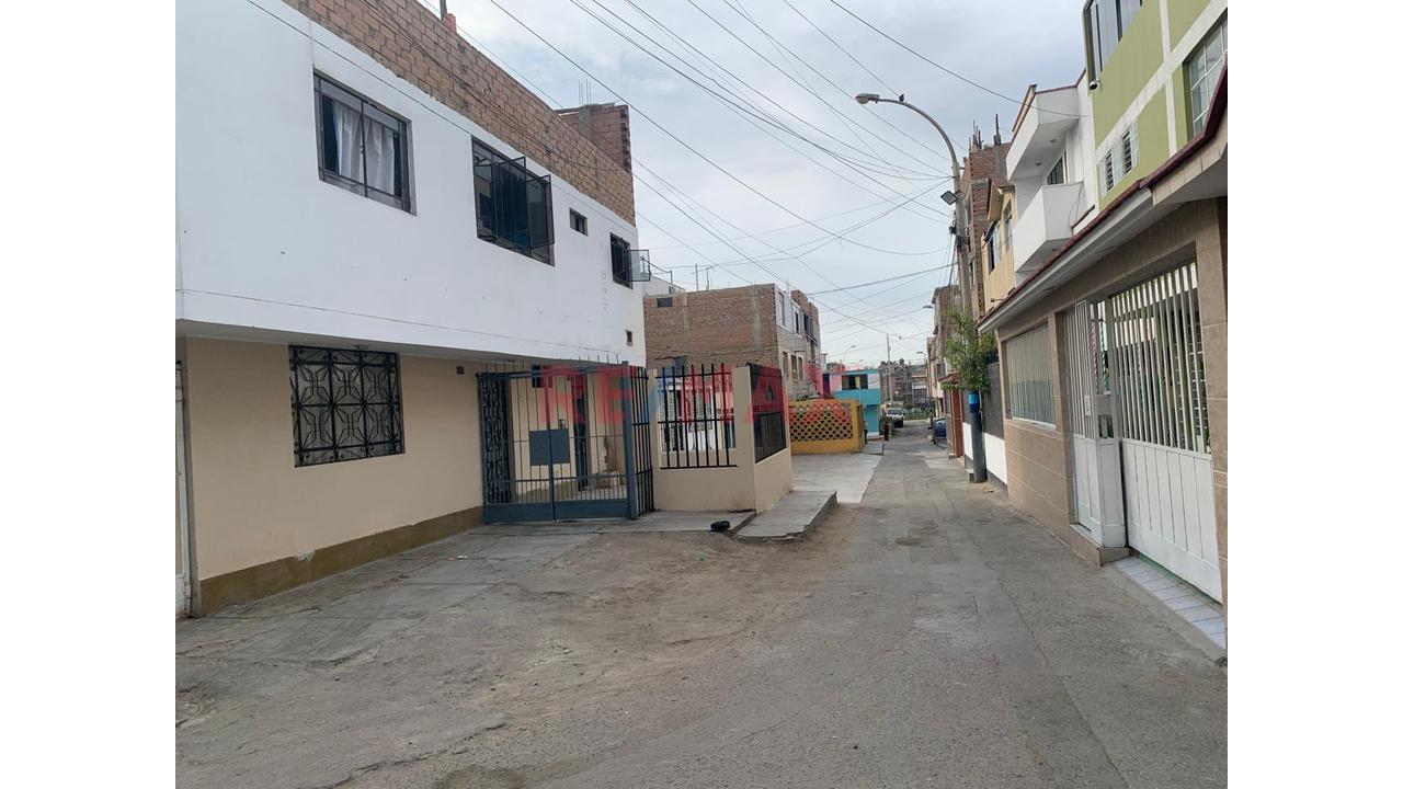 🏡 -Casa Amplia En Previ – Callao-Vive A 5 Min Del Aeropuerto — foto 3