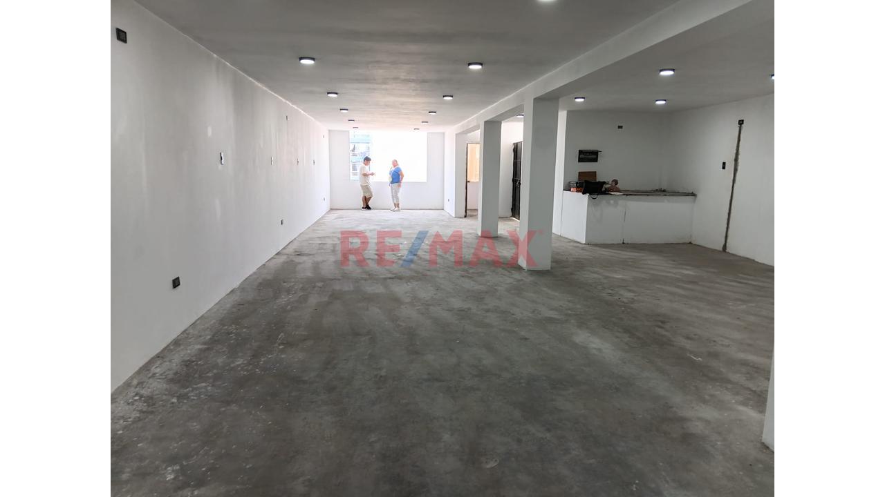 Local comercial en Alquiler ubicado en Av. Universitaria 2756 Local comercial en Alquiler ubicado en Av. Universitaria 2756