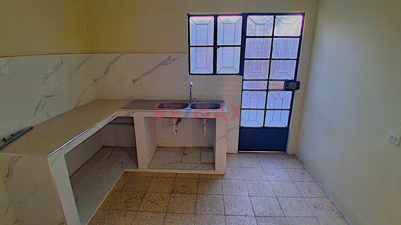 😀 Ocasión Casa En Venta 🏡 Urb. Piura Calle Castro Pozo Mz F1 Lote 06 🔝 Uso Comercial 💰 👉 A.T 199.5 M2 A.C 250 M2 - 6