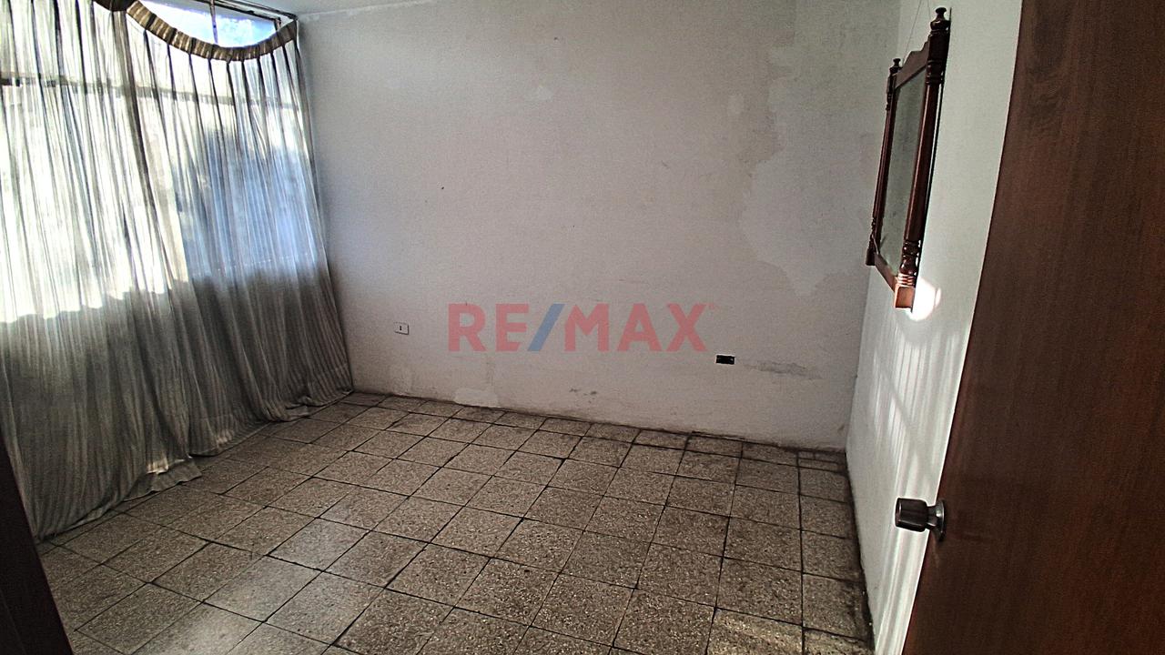 😀 Ocasión Casa En Venta 🏡 Urb. Piura Calle Castro Pozo Mz F1 Lote 06 🔝 Uso Comercial 💰 👉 A.T 199.5 M2 A.C 250 M2 - 10