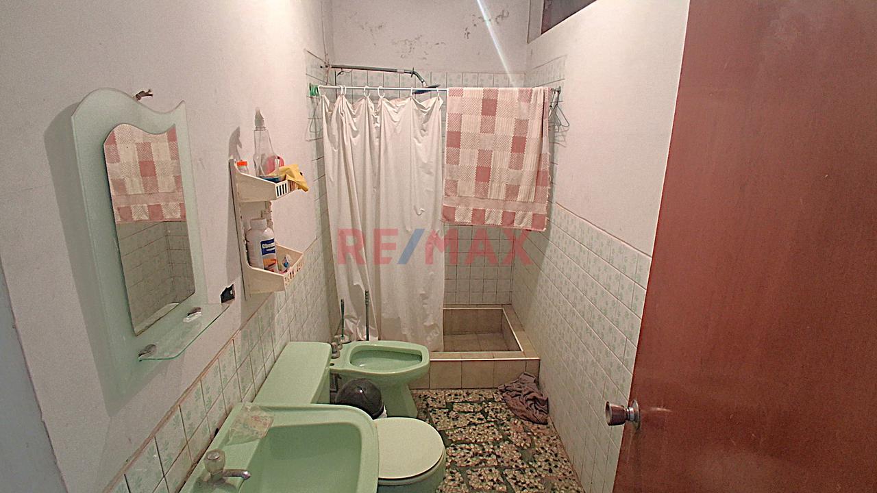 😀 Ocasión Casa En Venta 🏡 Urb. Piura Calle Castro Pozo Mz F1 Lote 06 🔝 Uso Comercial 💰 👉 A.T 199.5 M2 A.C 250 M2 - 9