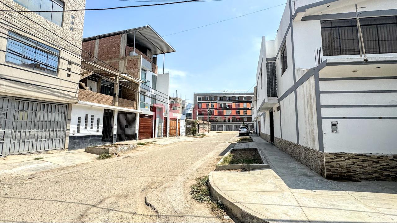 Venta De Terreno Urb. Monterrico I - 3