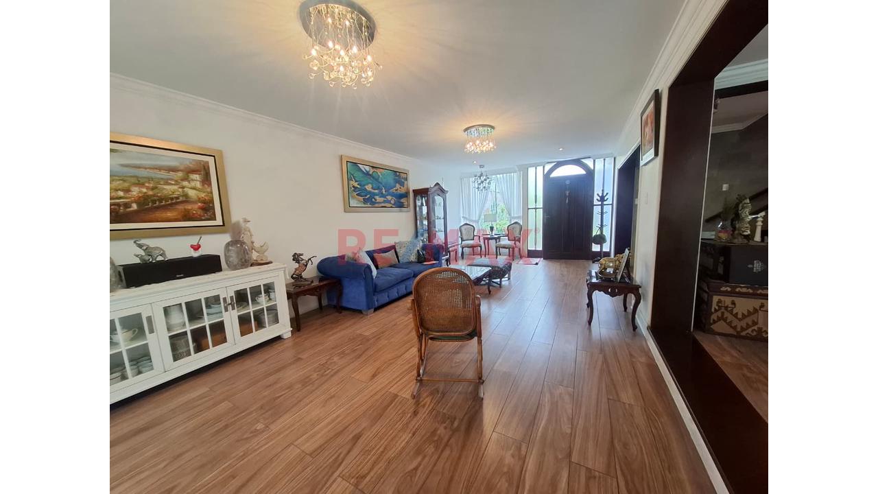 Venta De Hermosa Casa En Urb.Los Molinos - La Molina - 5