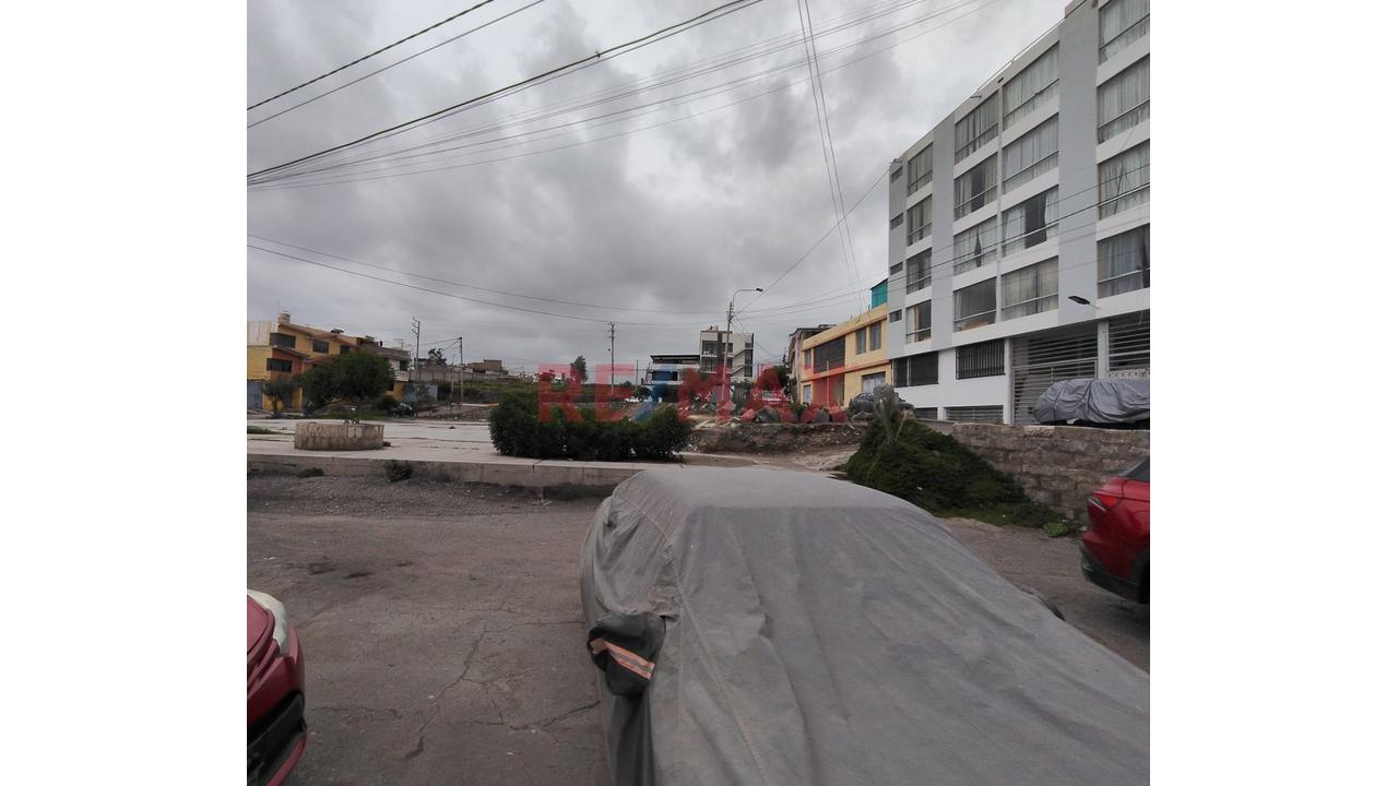 Se Vende Amplio Departamento De 156 M2 + Azotea De 148M2 En Jose L.Bustamante Y Rivero - 16