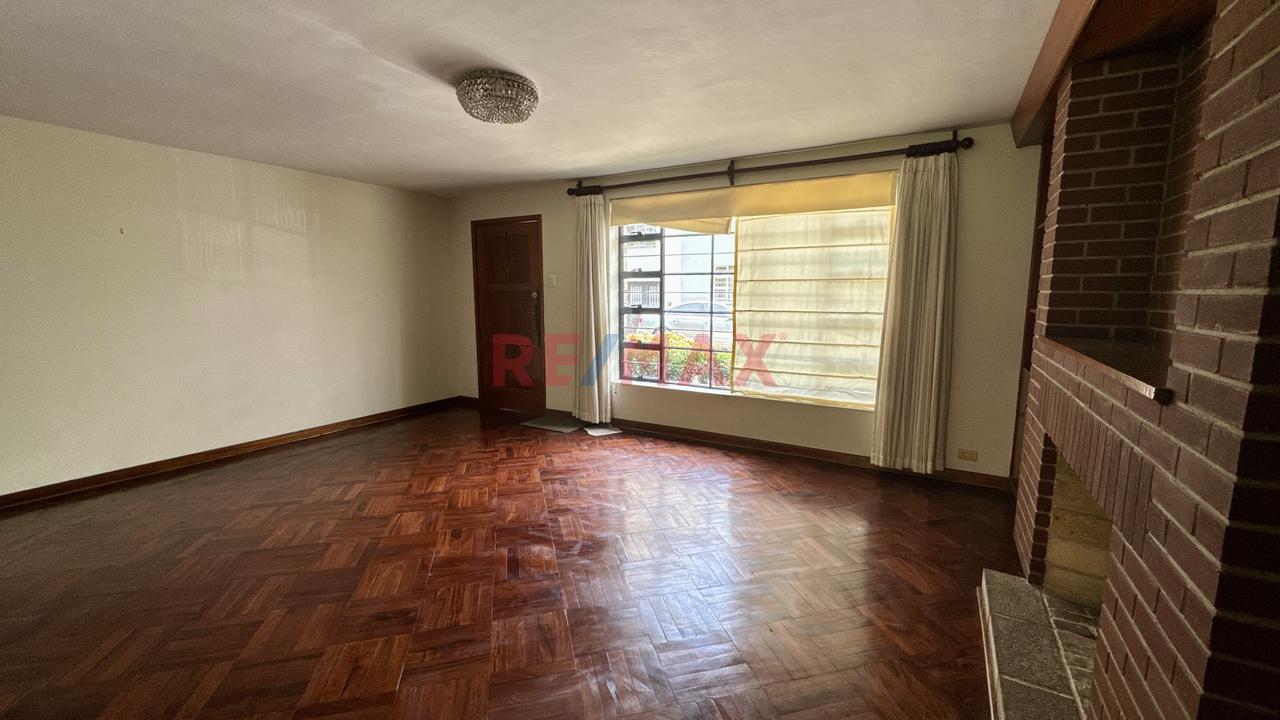 Venta De Casa 300 M2 En Miraflores | 4 Dorm   Terraza   Jardin | Calle Exclusiva - 7