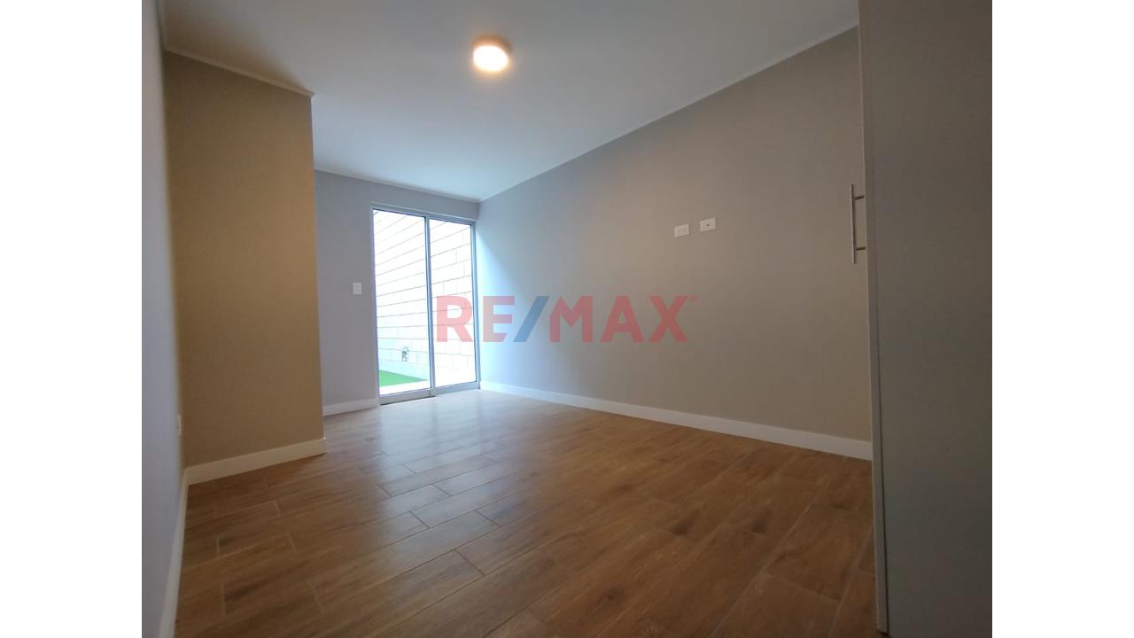 Departamento De Estreno  Primer Piso De 130 Mt + 2 Jardines Internos  En Chorrillos — foto 15