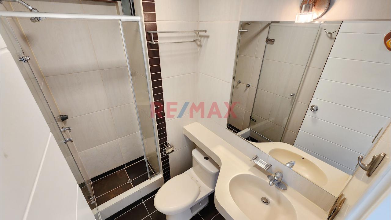 Bonito Departamento Dúplex Frente A Parque En Surco - 5