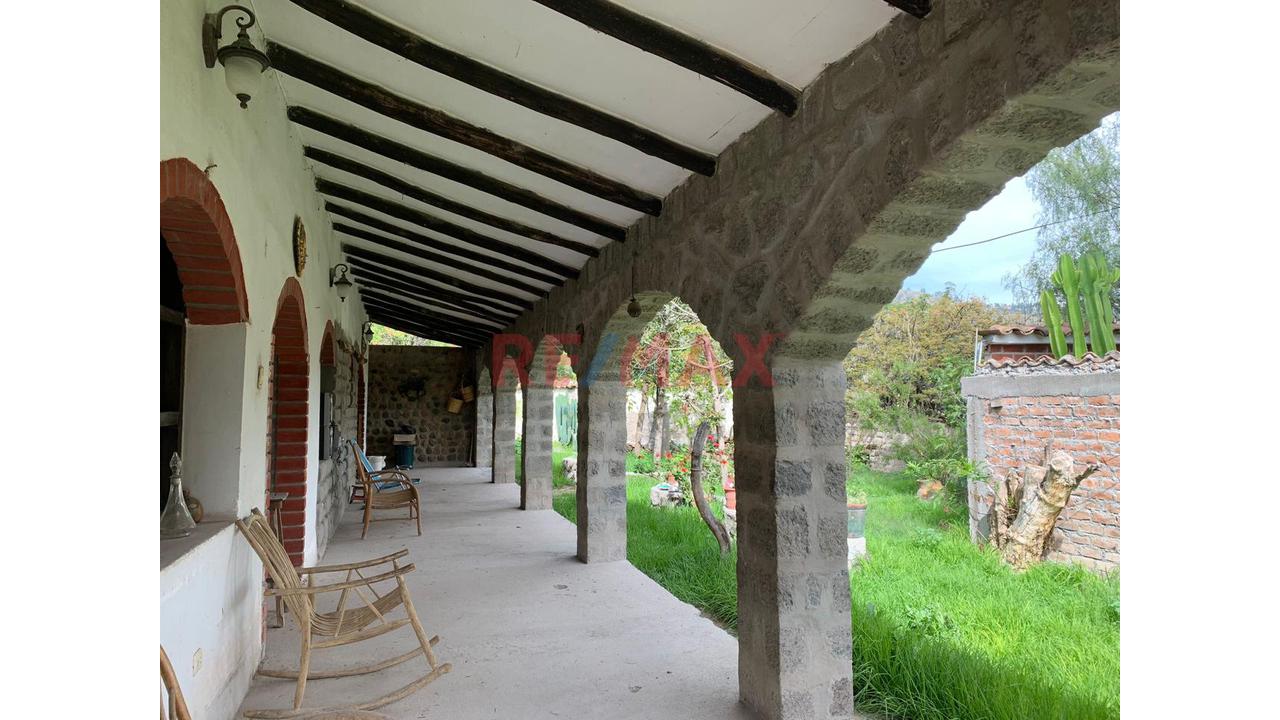 Se Vende Casa Gran Terreno En Sona Urbanizada Ayacucho La Mejor!! - 4