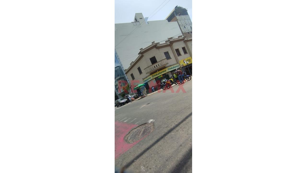 Alquilo Local Comercial Cerca Al Mercado 1 De Surquillo - 3