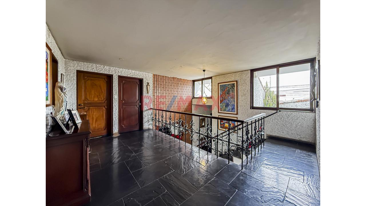 🏡 Casa Con Potencial Inmobiliario En Av. Benavides – Miraflores - 13